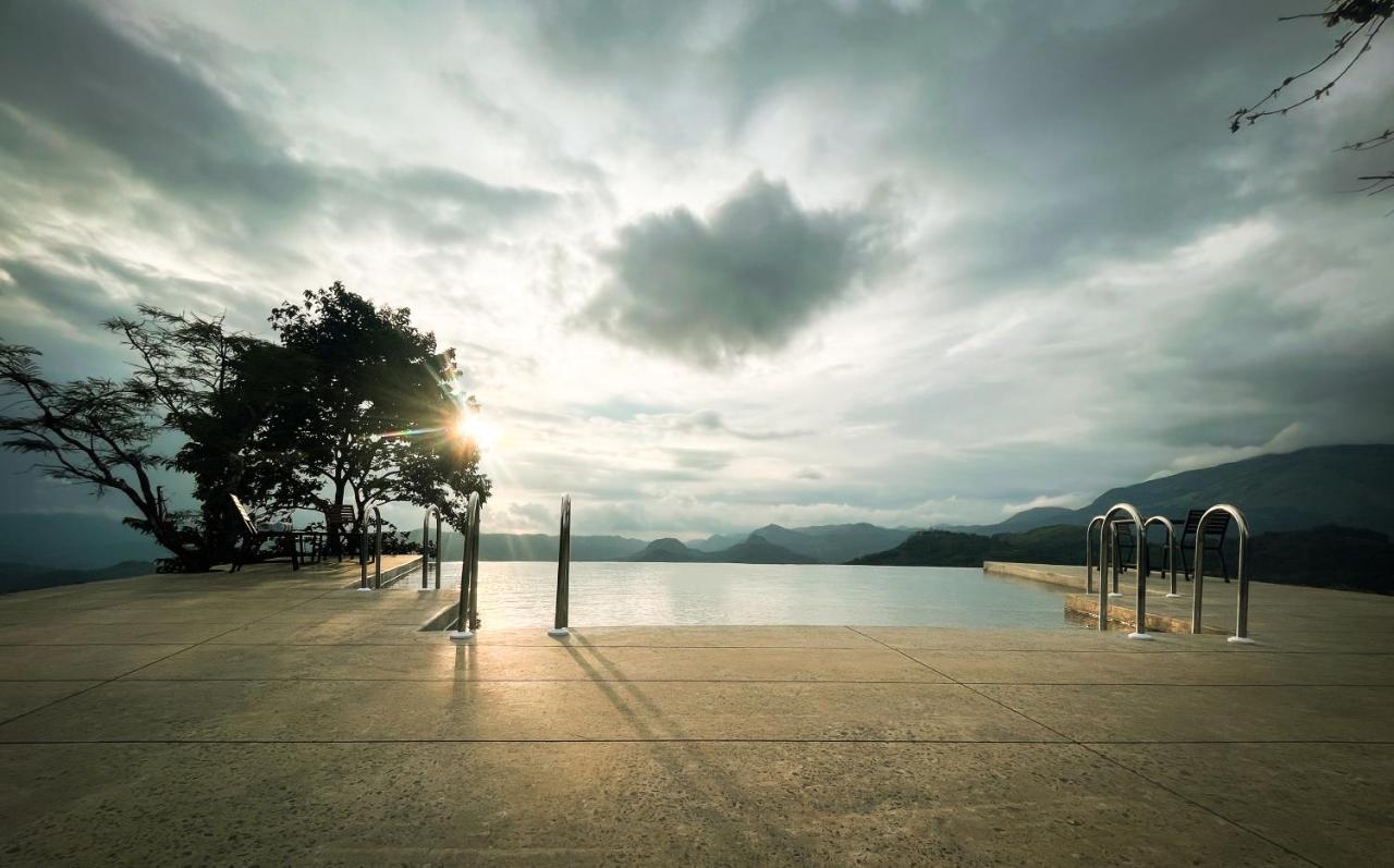 Haze And Kites Resort Муннар Екстер'єр фото